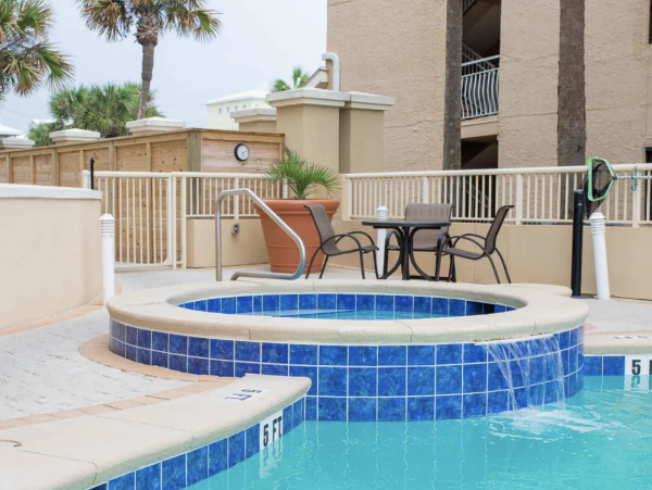 Destin Beach Vacation Condo Rental 4 bedrooms Sleeps 12